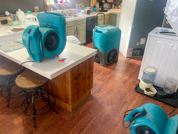 Water damage restoration process in Lynwood, CA