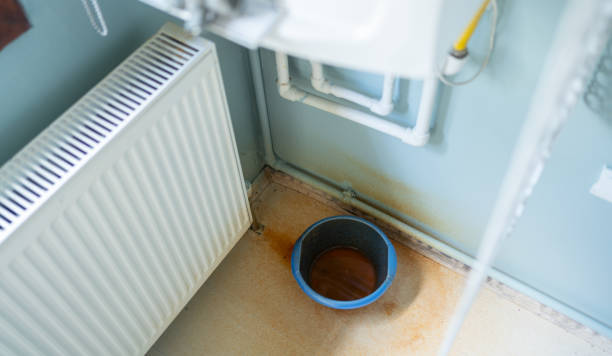 Best Commercial water damage restoration  in Lynwood, CA