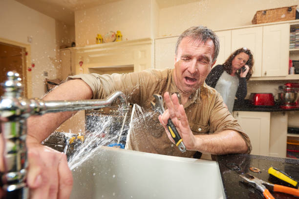 Best Water damage restoration specialists  in Lynwood, CA